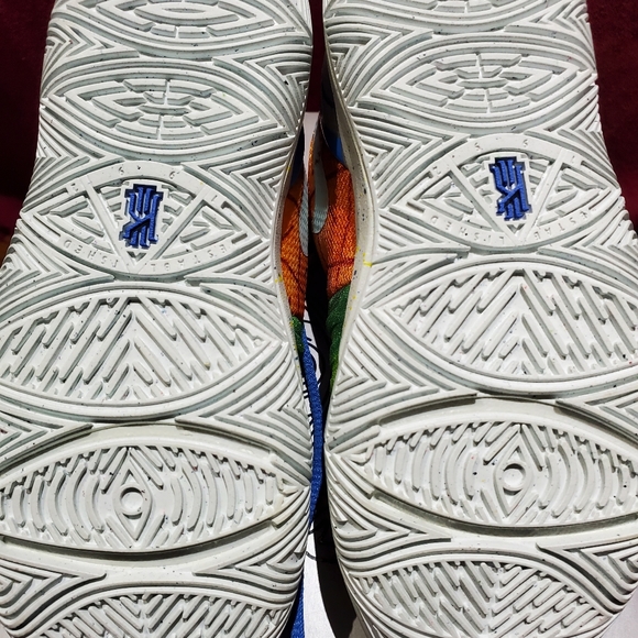 Shoes - Picture 8 of 13